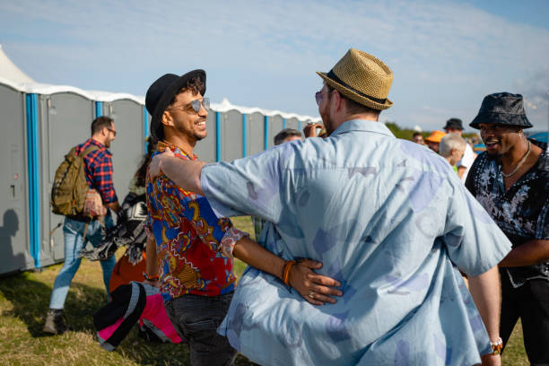 Best Portable toilet rental cost  in Fairfax, IA